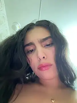 Maddy_Rouse_ 即時 XXX 聊天