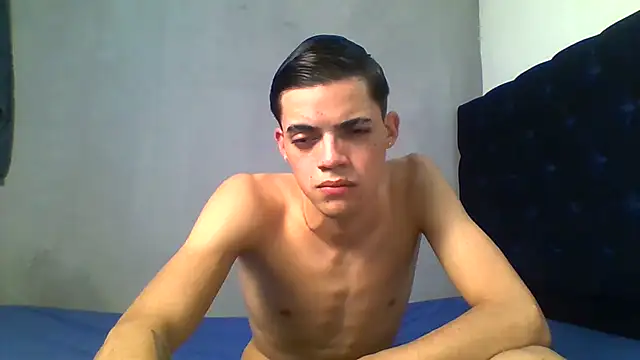 Latinos_2001 Obrolan Langsung XXX