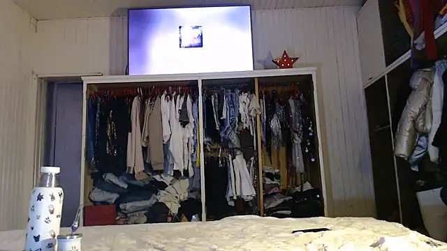 Mickyta Adlı Modelin Canlı XXX Sohbeti