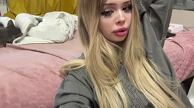 miafruit – Naživo XXX chat