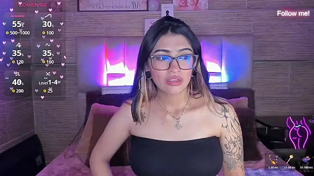 mia_devine_'s Live XXX Chat
