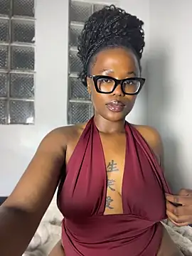 Moonzy777 – webcam-show