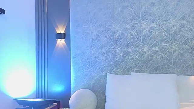 _ViolletteNoir_ – Naživo XXX chat