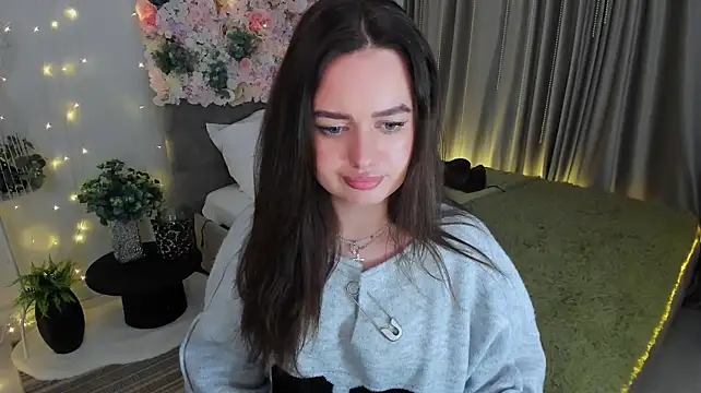 MiracleCurly Chat XXX live