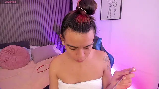 CaeliThalyana – Naživo XXX chat