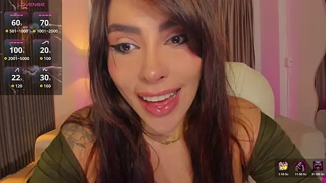 Sarah_Stone_ Chat XXX live