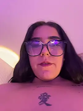 KatlynRous – Naživo XXX chat