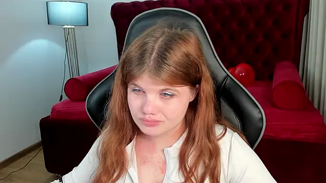 ChloeHalses – Naživo XXX chat