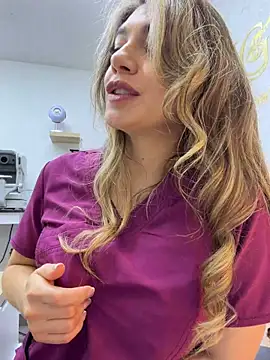 alicee16 – Naživo XXX chat