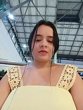 Julieth_hot-69 – Naživo XXX chat
