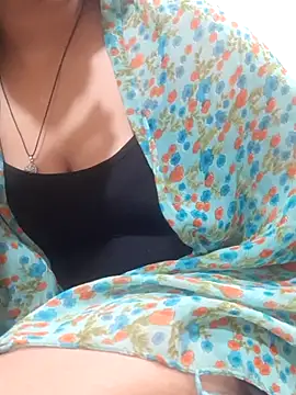 Hug_Mee 即時 XXX 聊天