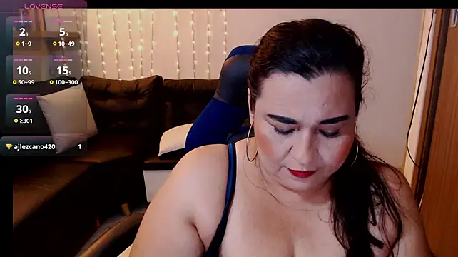 Chat +18 de katiusca_rm ao vivo