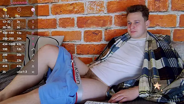 Živý XXX chat charlie_smiley