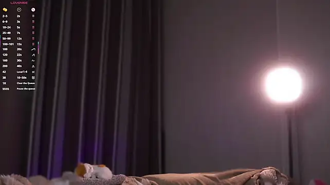 _EdlinAlliston – Naživo XXX chat