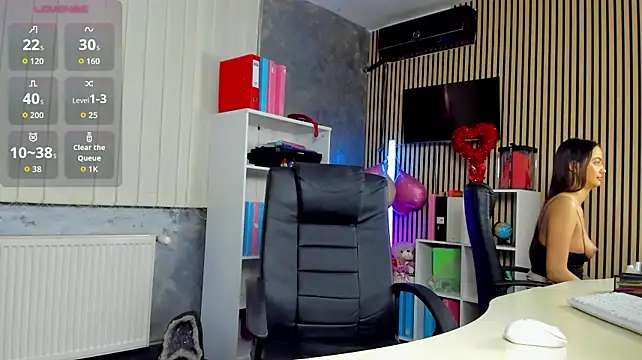 دردشة OfficeGirls الجنسية المباشرة