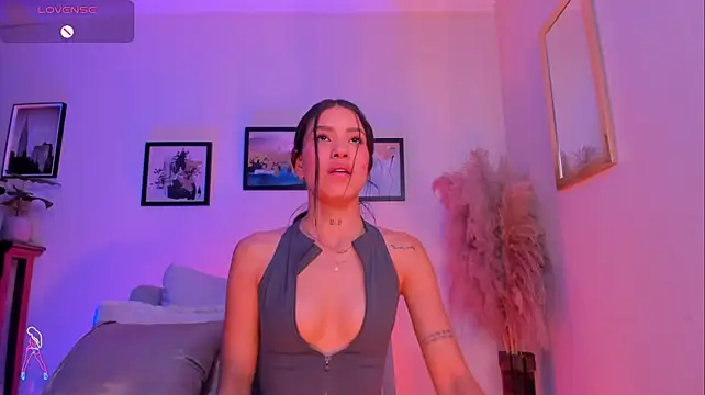 sofiawiliams' Live XXX Chat