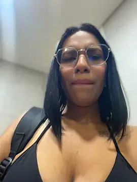 AlaiaStearling_'s Live XXX Chat