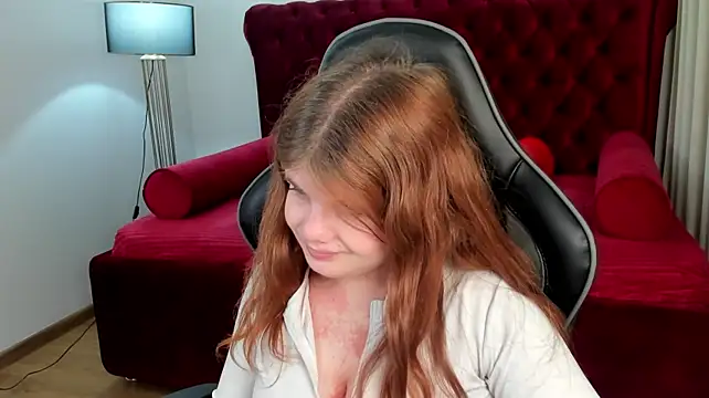 ChloeHalses – Naživo XXX chat