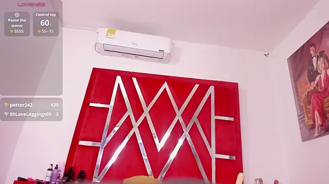 ambarglowasm's Live XXX Chat