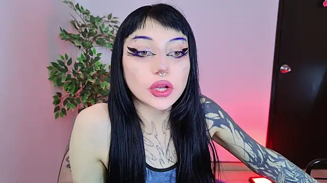دردشة catipetite الجنسية المباشرة