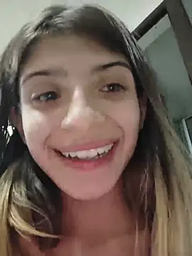 KratosAfroditacs live XXX chat