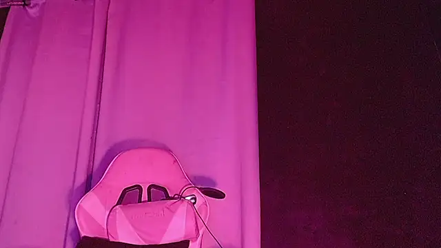 PervertedMissCloen Live XXX chat