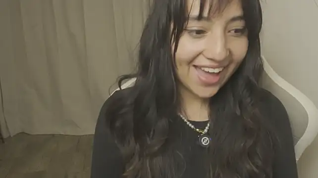 Chat XXX ao vivo de EmmitaGarcia