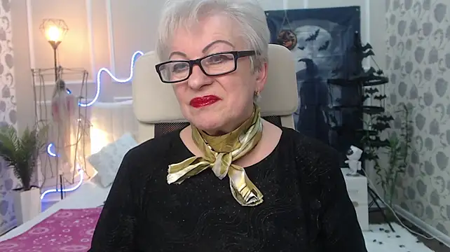 KayleSmoll Chat XXX in diretta