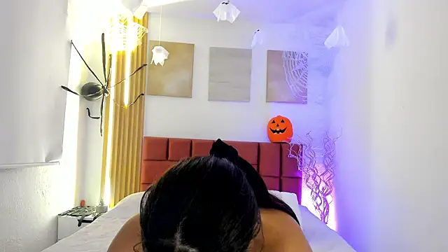 CataleiaLatin – Naživo XXX chat