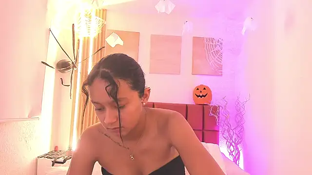 CataleiaLatin – Naživo XXX chat