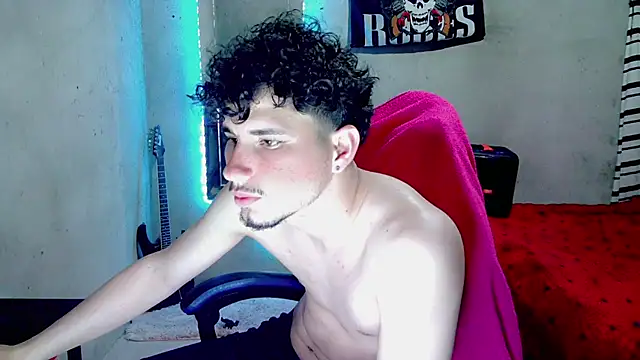 Atom_Hot Chat XXX in diretta