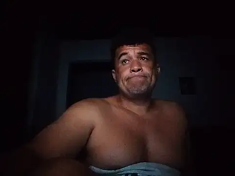 tarra122 – Naživo XXX chat