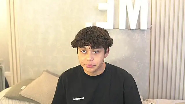 Nathann_Bell – Naživo XXX chat
