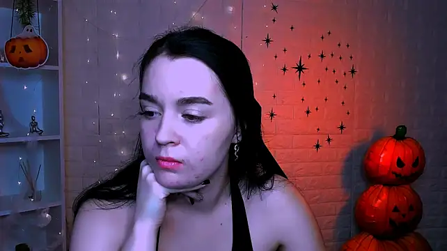XXX chat uživo modela monica_xcx