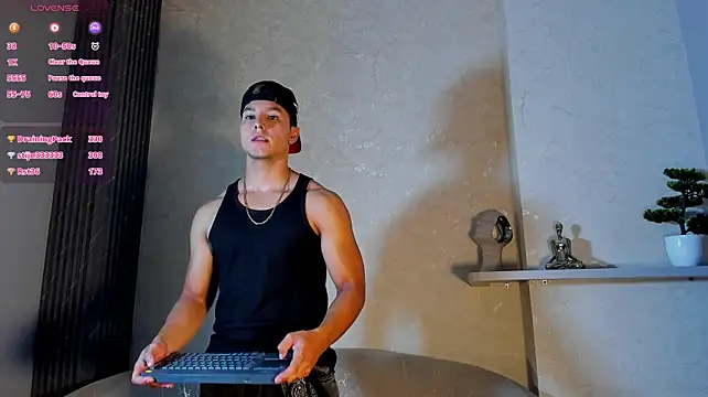 Noah_Clarkk – Naživo XXX chat