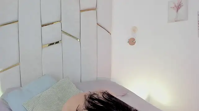 MadelineJhones – Naživo XXX chat