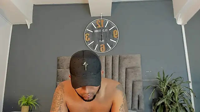 Chat +18 de Robin_Rief ao vivo