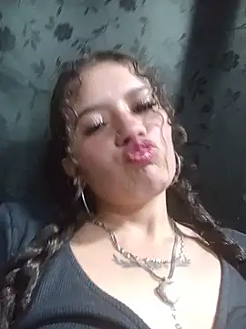 Sharlotshh – Naživo XXX chat