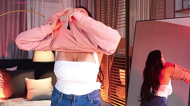LunaNight Adlı Modelin Canlı XXX Sohbeti