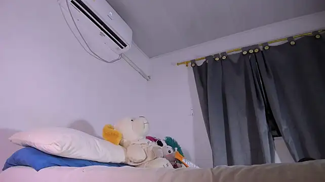 vennuss19's Live XXX Chat