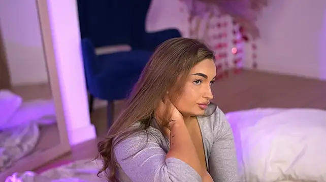 MillaSerene_ Chat XXX live