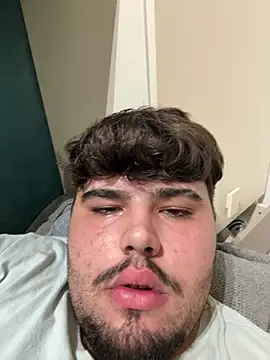 XXX chat uživo modela Yannick04