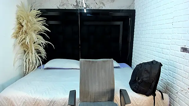 AleNoah_ Live XXX-Chat