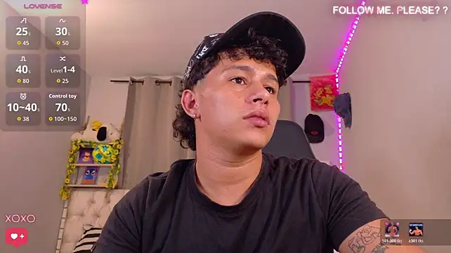 elias_steel1's Live XXX Chat