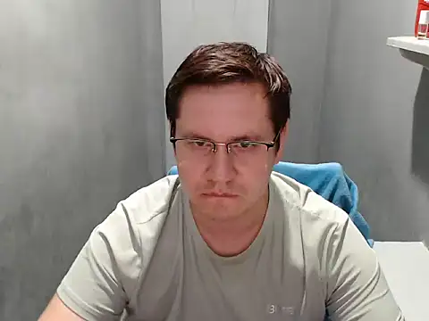 Chat +18 de Max_Marlinn ao vivo
