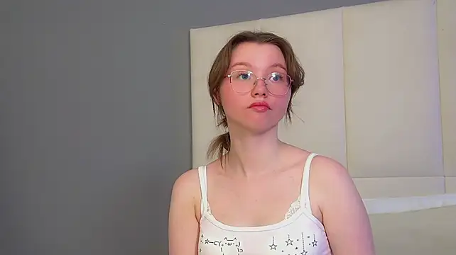 KeiraAsti Adlı Modelin Web Kamerası Şovu