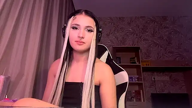 SharikaBabecki – Naživo XXX chat