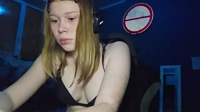 แชท XXX สดของ LizaVogan