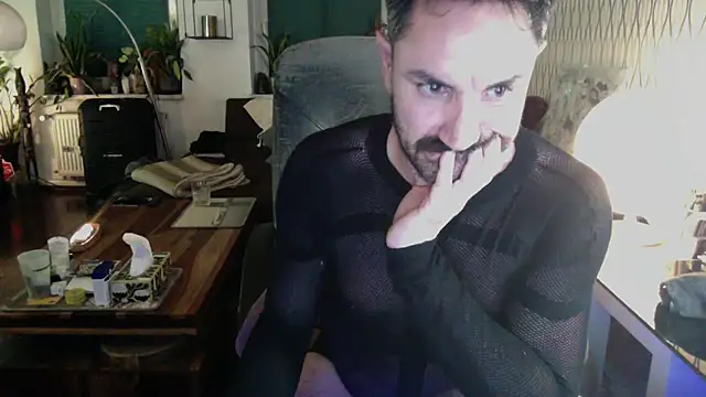 tomz0819 Live XXX-Chat
