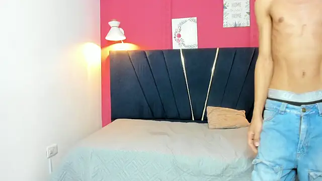 Leonardo_cum18's Live XXX Chat